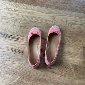 Lightly used Nine West Flats